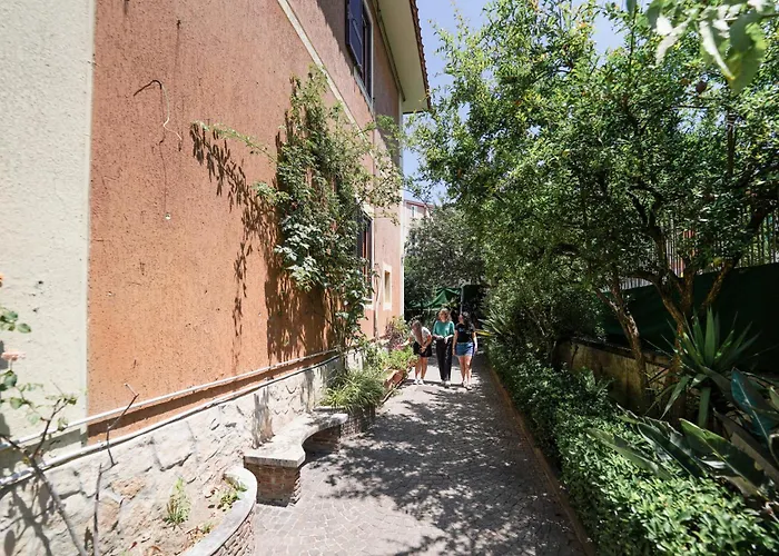 Los Mochileros Hostel